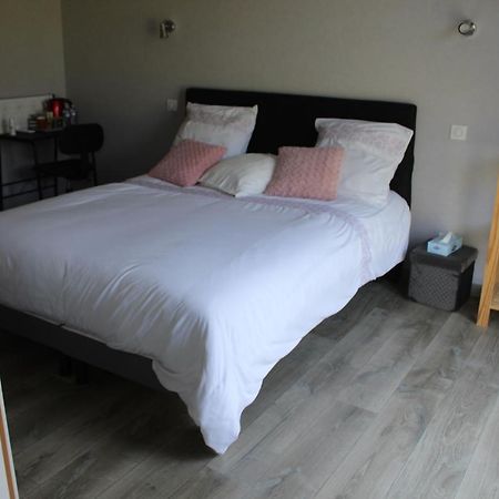 B&B La Lyre Saint-Georges-du-Bois  Экстерьер фото